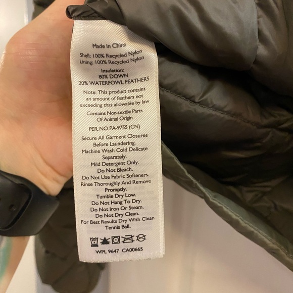 Eddie Bauer Women's Green Down Jacket - Picture 3 of 4